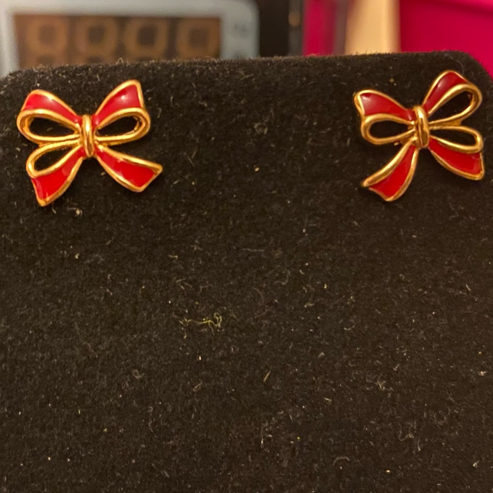 Avon Bow Earrings
